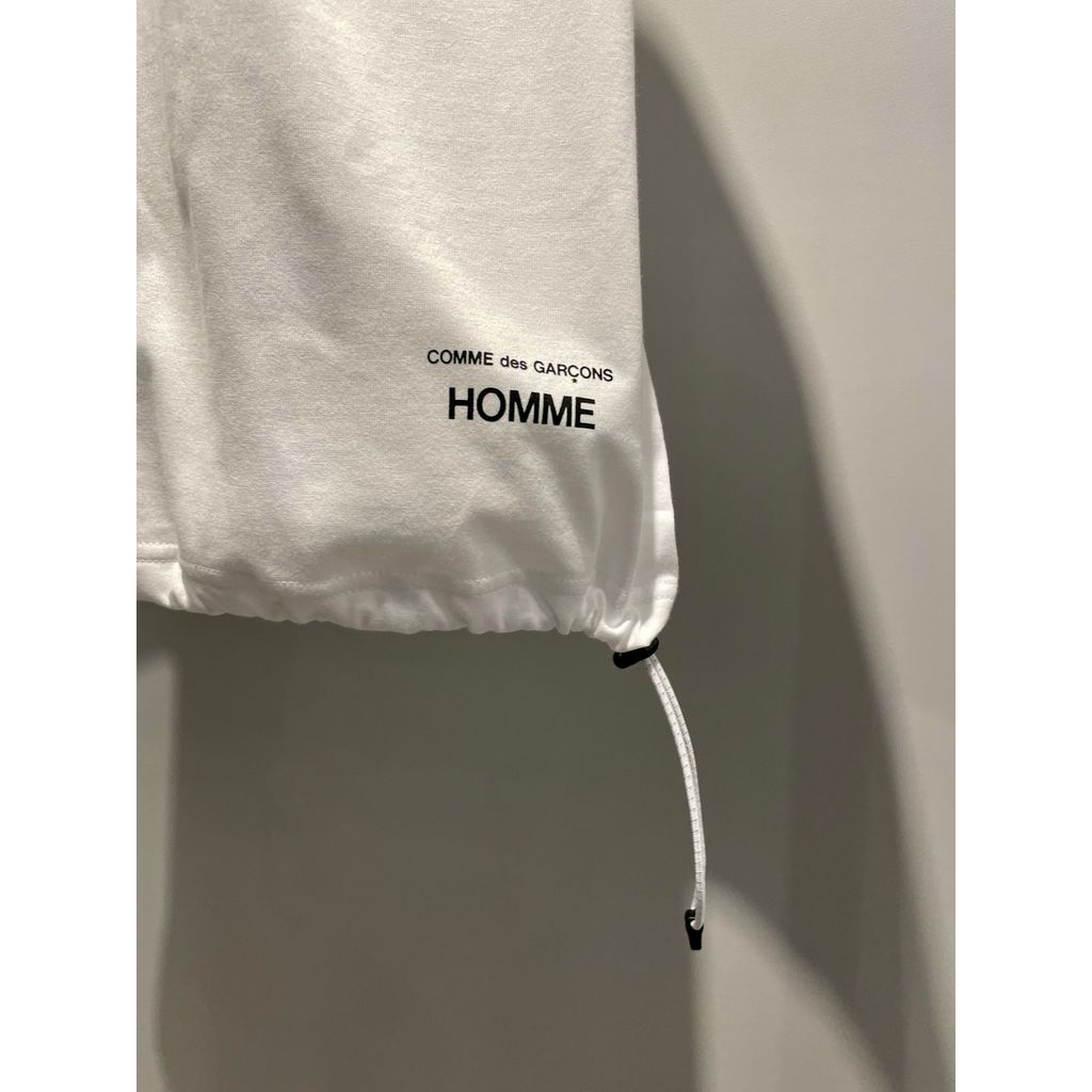 COMME des GARCONS HOMME コットン天竺 スピンドル LOGO TEE(WHITE)