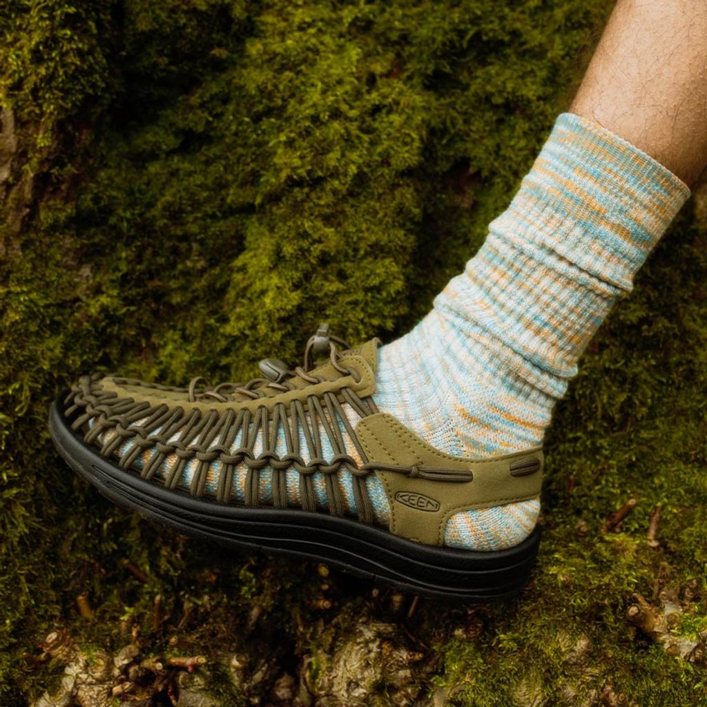 KEEN メンズユニーク(Dark Olive/Black)