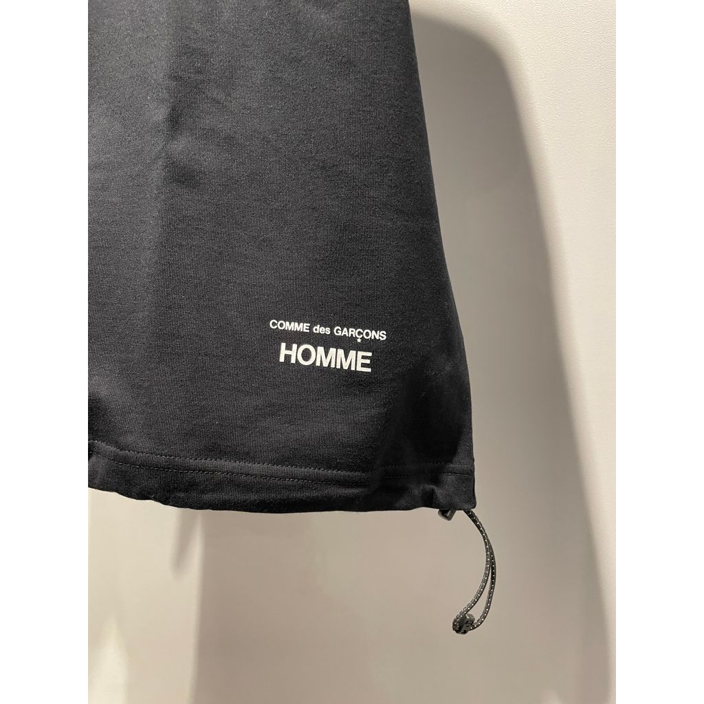 COMME des GARCONS HOMME コットン天竺 スピンドル LOGO TEE(BLACK)