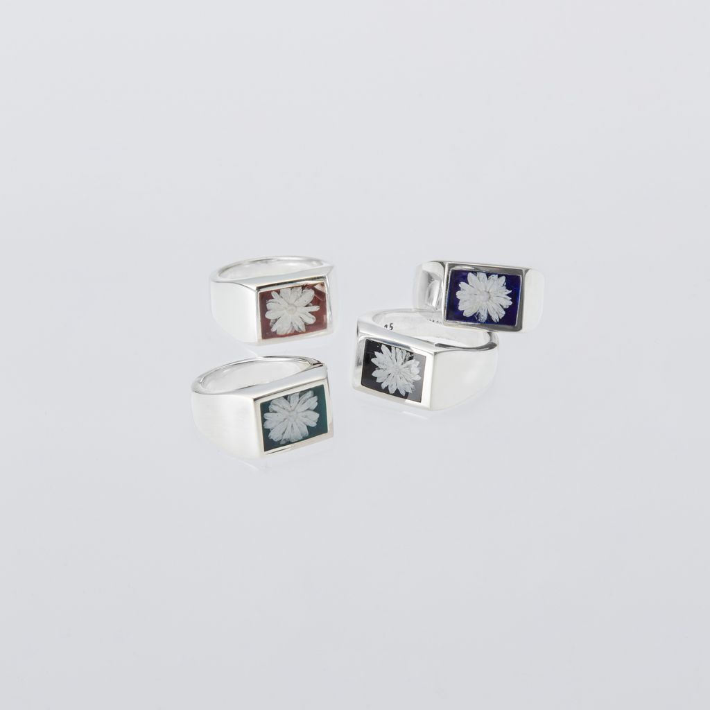 XOLO JEWELRY Signet Ring w/ Bordeaux Flower