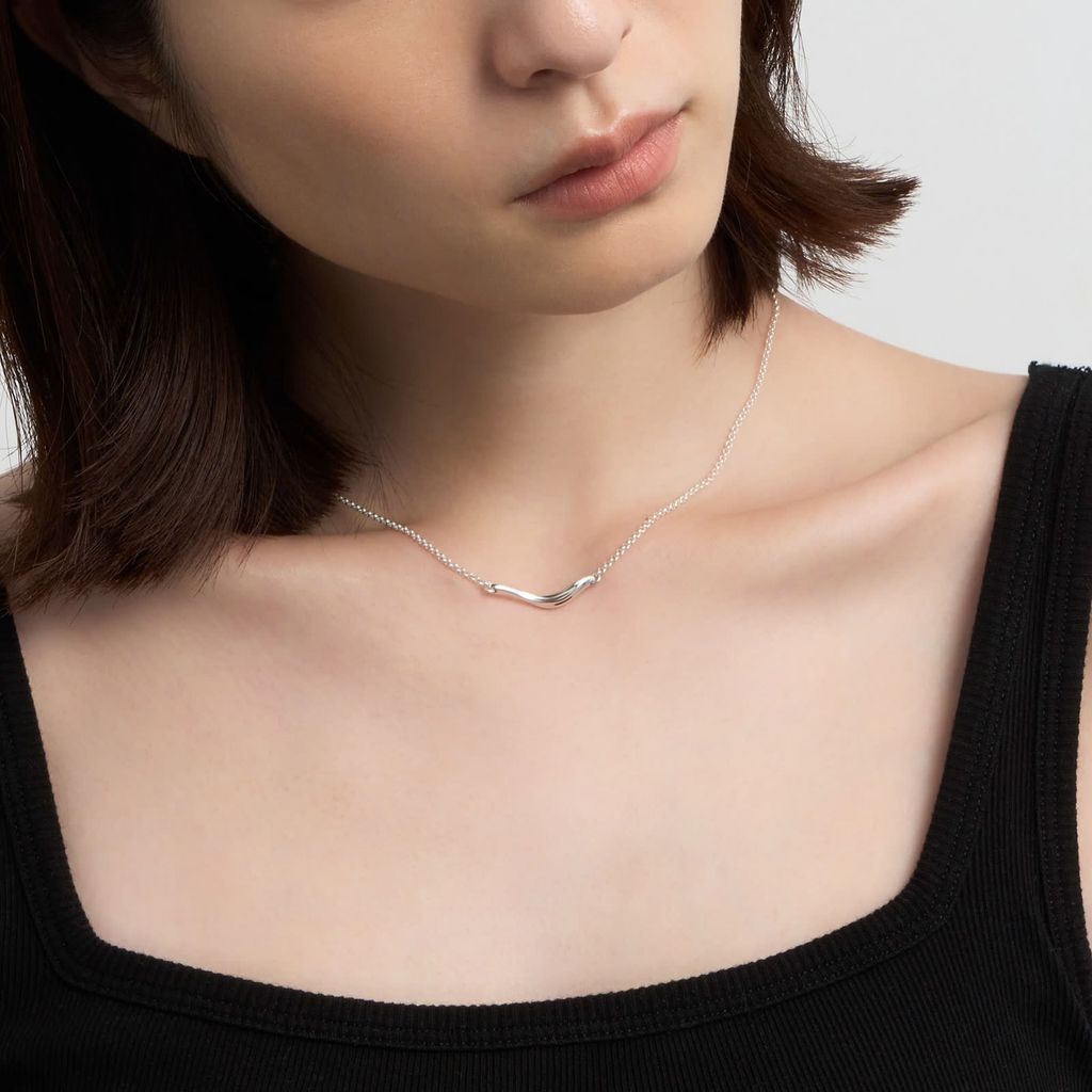 GARNI Wave Chain Necklace