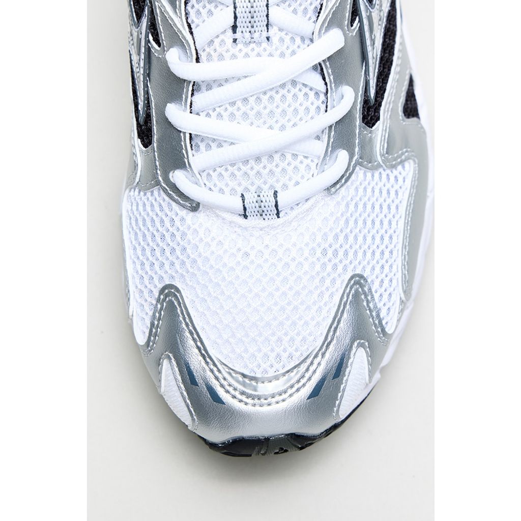 MIZUNO WAVE RIDER 10(ホワイト×ブラック×シルバー)