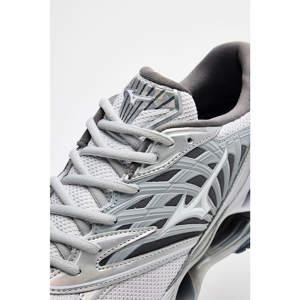 MIZUNO WAVE PROPHECY LS(ライトグレー×シルバー×ホワイト)