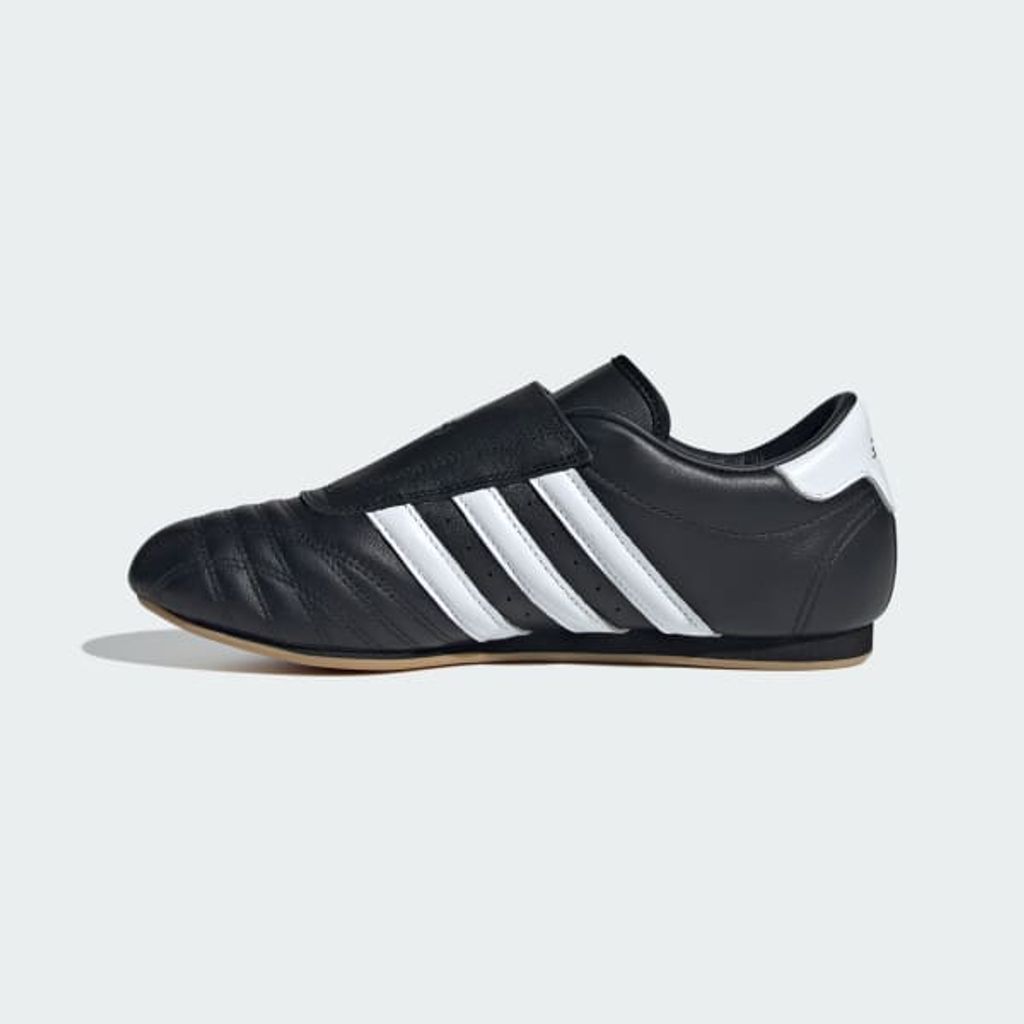 adidas originals テコンドー / Taekwondo Core Black / Cloud White / Gum