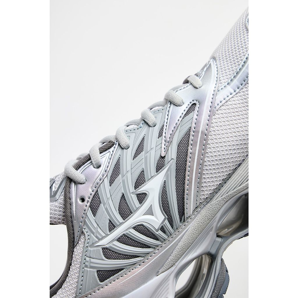 MIZUNO WAVE PROPHECY LS(ライトグレー×シルバー×ホワイト)