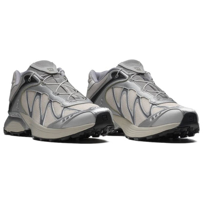 SALOMON XT-WHISPER（Ftw Silver / Lunar Rock / Silver Cloud）