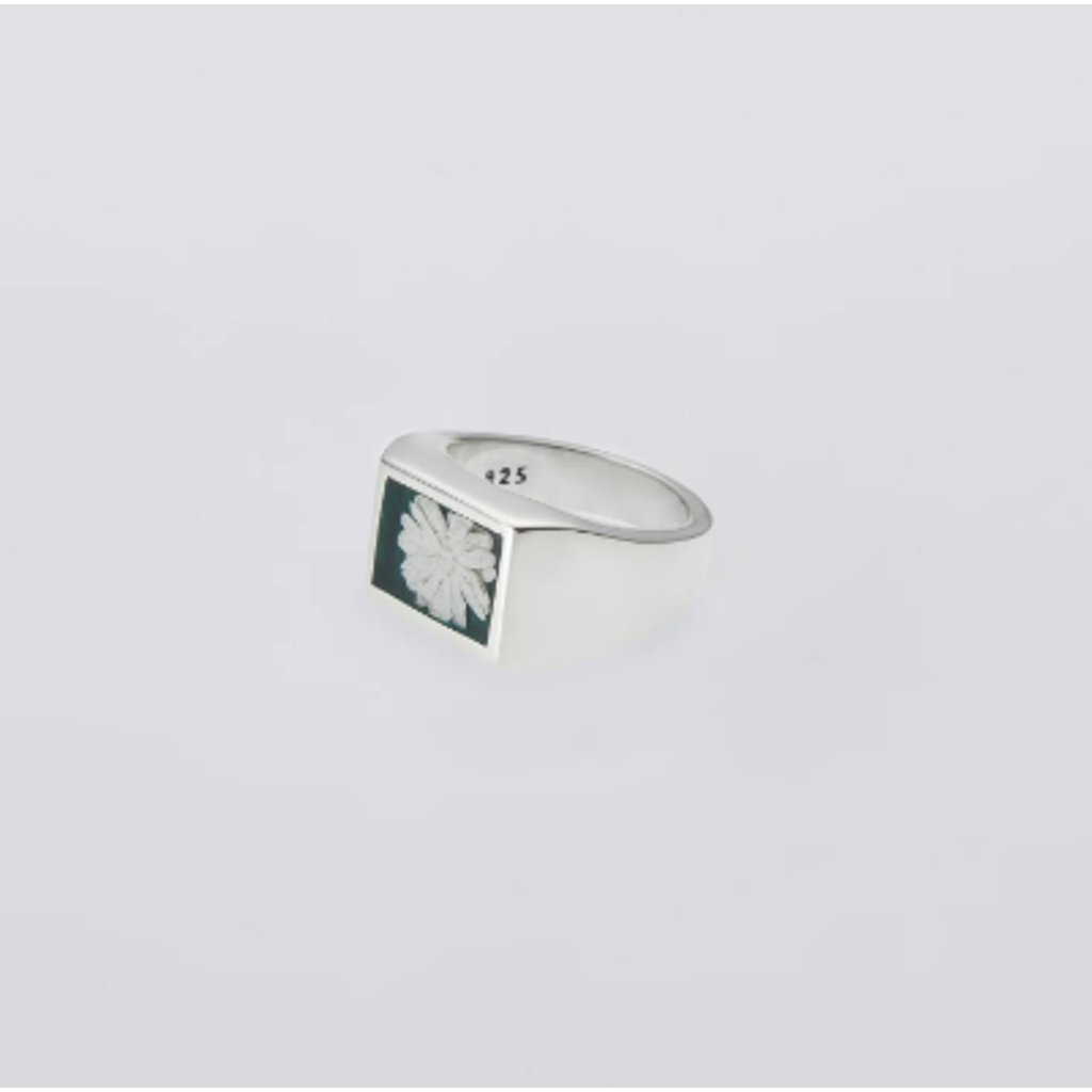 XOLO JEWELRY  Signet Ring w/Forest Green Flower