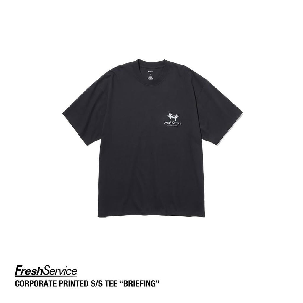FreshSevice CORPORATE PRINTED S/S TEE "BRIEFING"