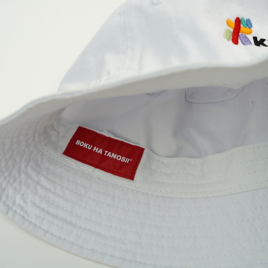 BOKU HA TANOSII kurry ×BOKU HA TANOSII  "ボ" Hat ”ホワイト”