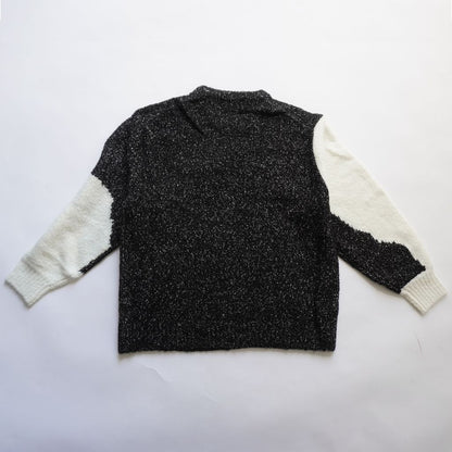 THOMAS MAGPIE  knit “WH@T”