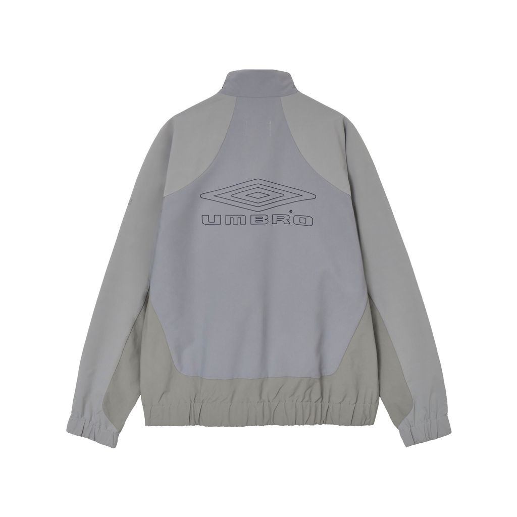 MAGIC STICK TONAL TECH JKT by UMBRO (EARTH GREY)