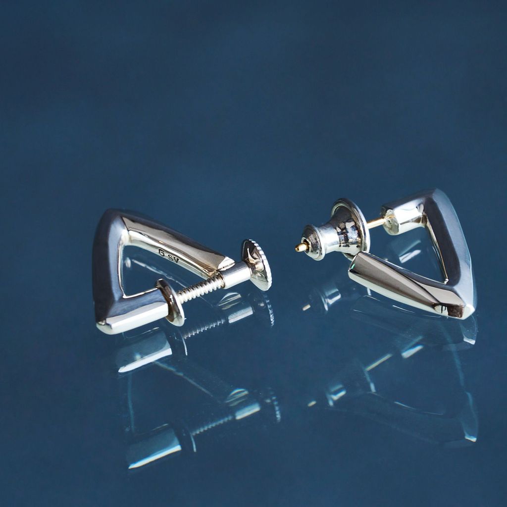 GARNI Triangle Pierce