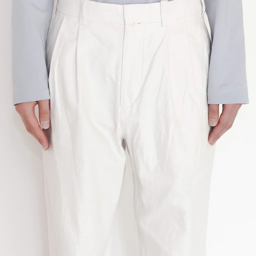 YAECA Chino Cloth Trousers Two Tuck Straight