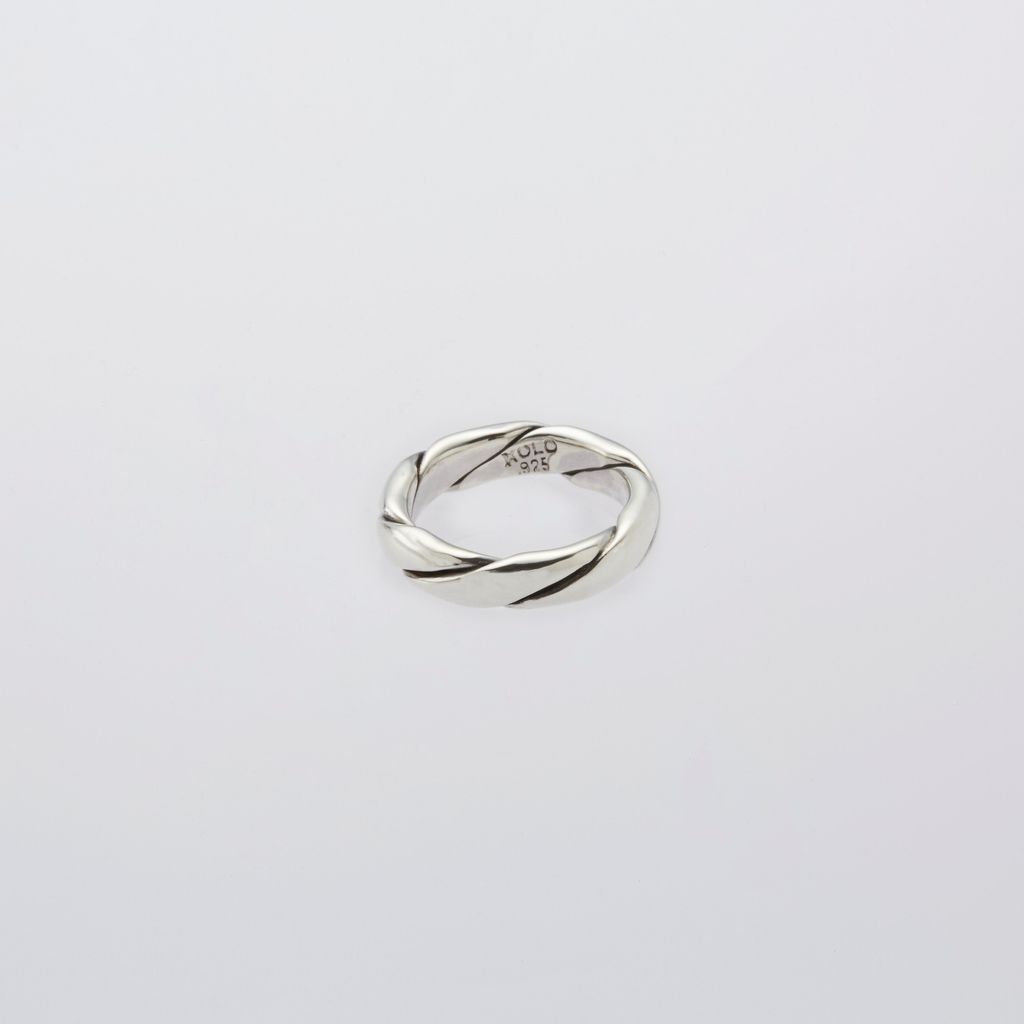 XOLO JEWELRY Single Twist Ring