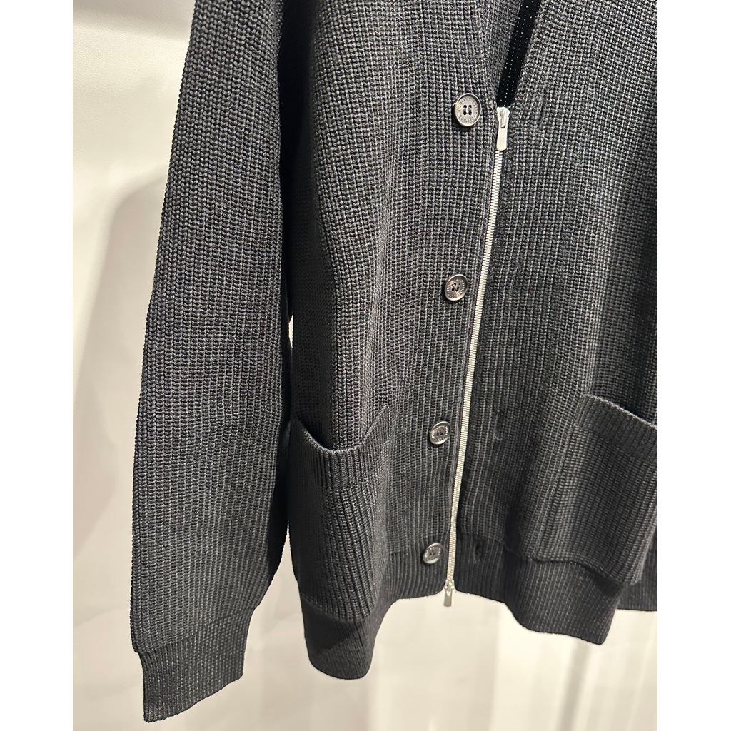 COMME des GARCONS HOMME BATONER W-NAME WOOL KNIT CARDIGAN（BLACK）