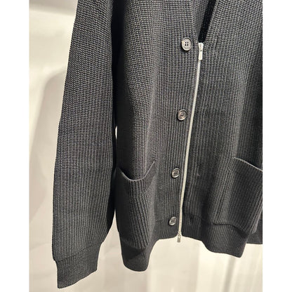 COMME des GARCONS HOMME BATONER W-NAME WOOL KNIT CARDIGAN（BLACK）