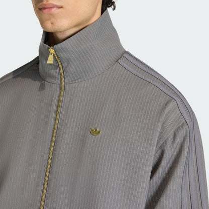 adidas Originals ファイヤーバード ルーズ ピンストライプ トラックトップ（Grey Four）