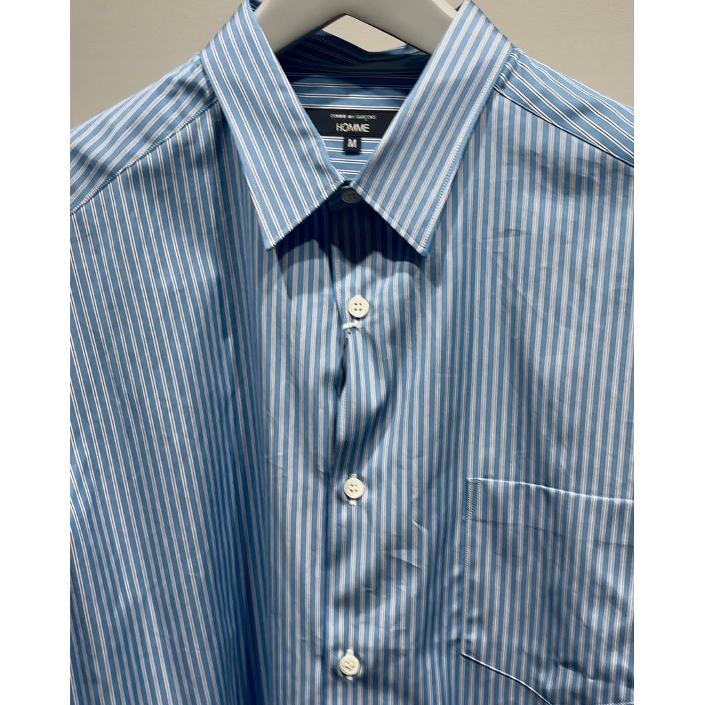 COMME des GARCONS HOMME コットンストライプ LOGO シャツ（BLUEベース)