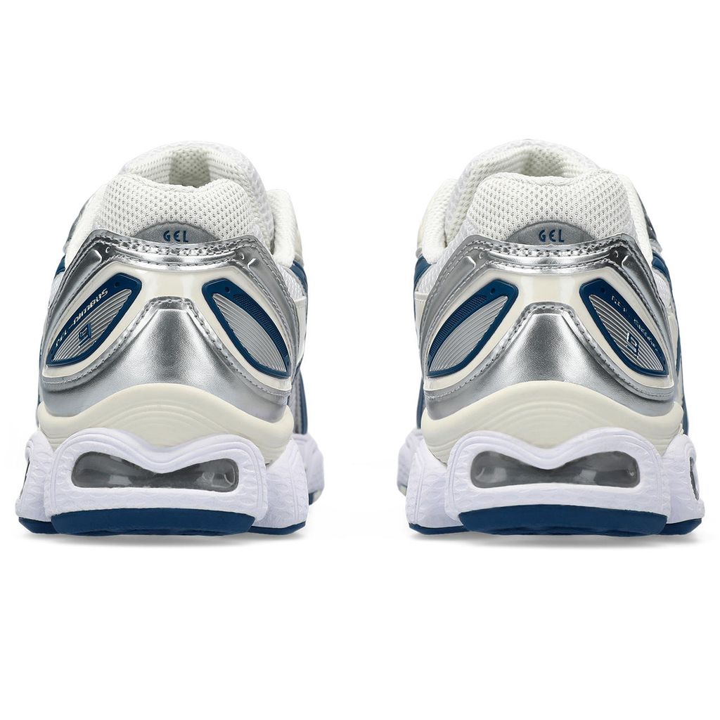 ASICS GEL-NIMBUS 9（White/Light Indigo）