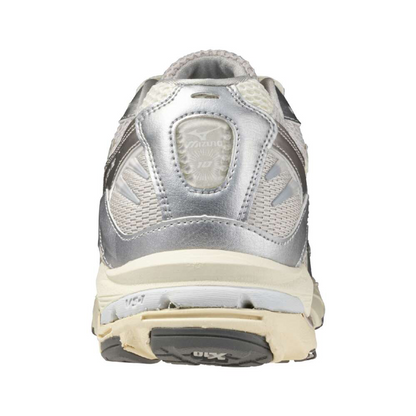 MIZUNO WAVE RIDER 10 （オフホワイト×ライトベージュ×シルバー）