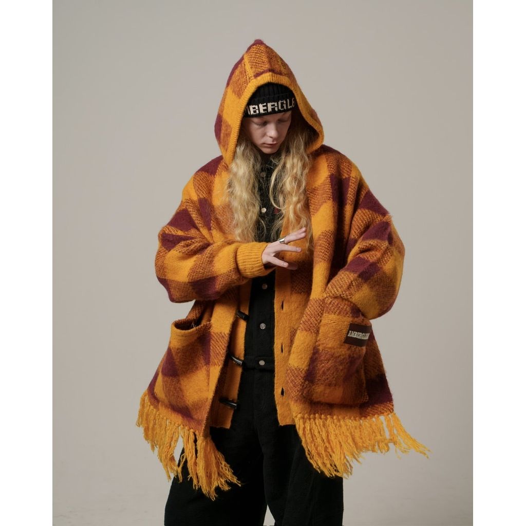 AMBERGLEAM Moist Hoodie Poncho – MAROON WEBSTORE
