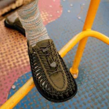 KEEN メンズユニーク(Dark Olive/Black)