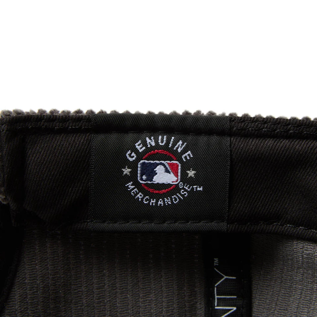 NEW ERA 9TWENTY Corduroy コーデュロイ ニューヨーク・ヤンキース グレー