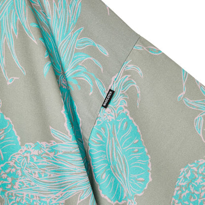 MAGIC STICK 2FACE CHILLIN HAWAIIAN SHIRT by Reyn Spooner