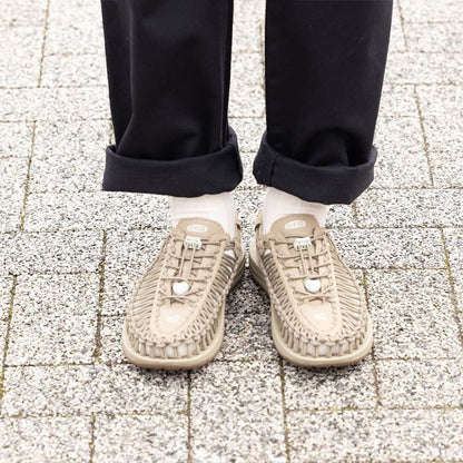 KEEN メンズユニーク(Timberwolf/Plaza Taupe)