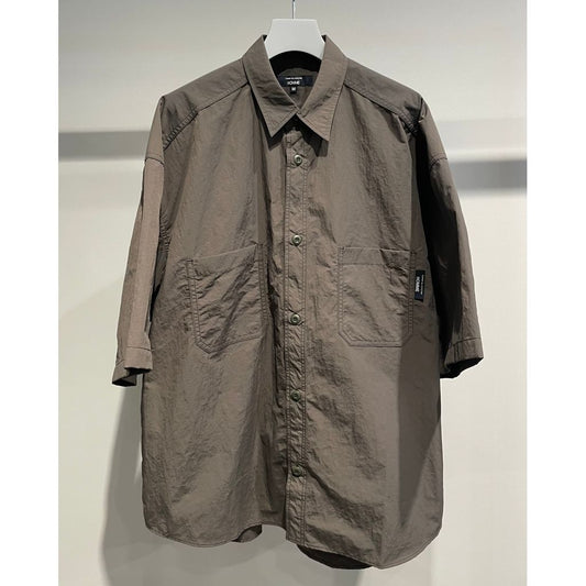 COMME des GARCONS HOMME NYLON TUSSER HALF SLEEVE SHIRT（KAHKI）