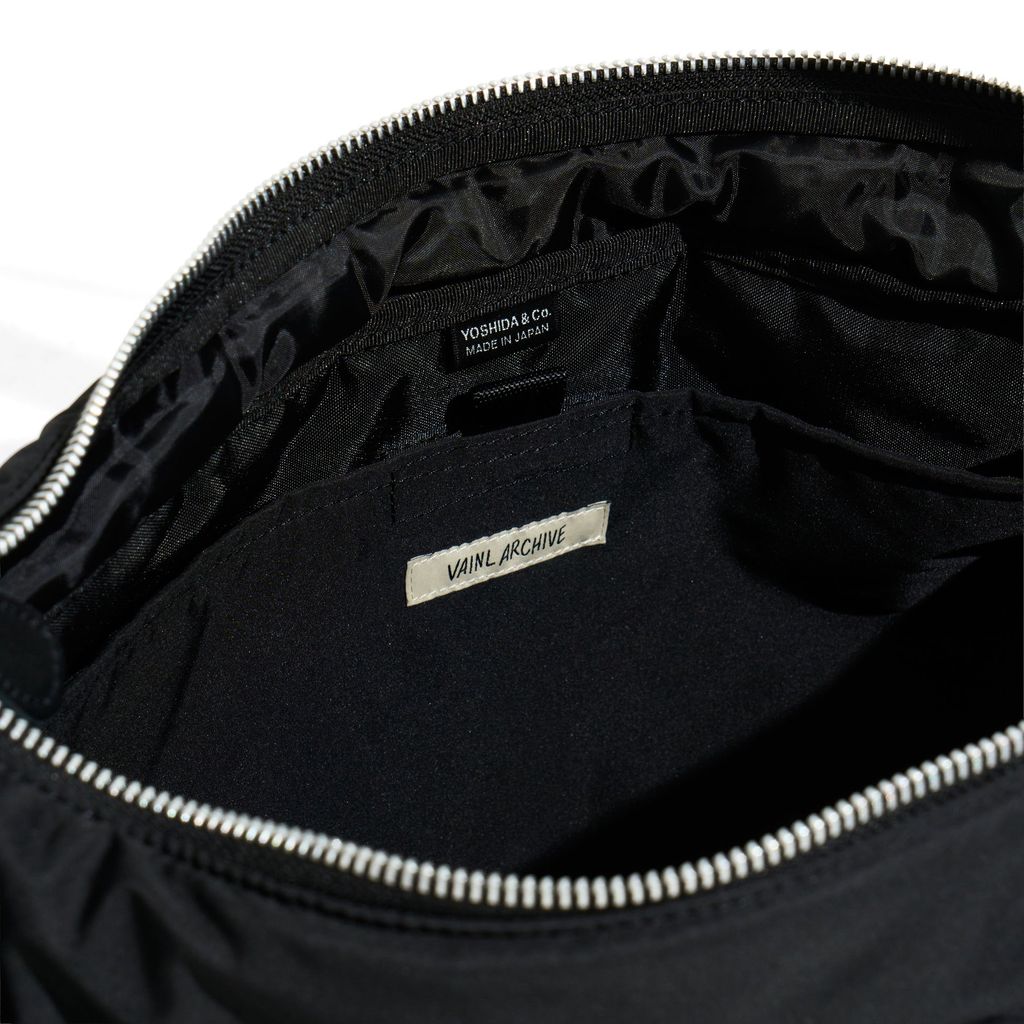 VAINL ARCHIVE POTR SHOULDER BAG