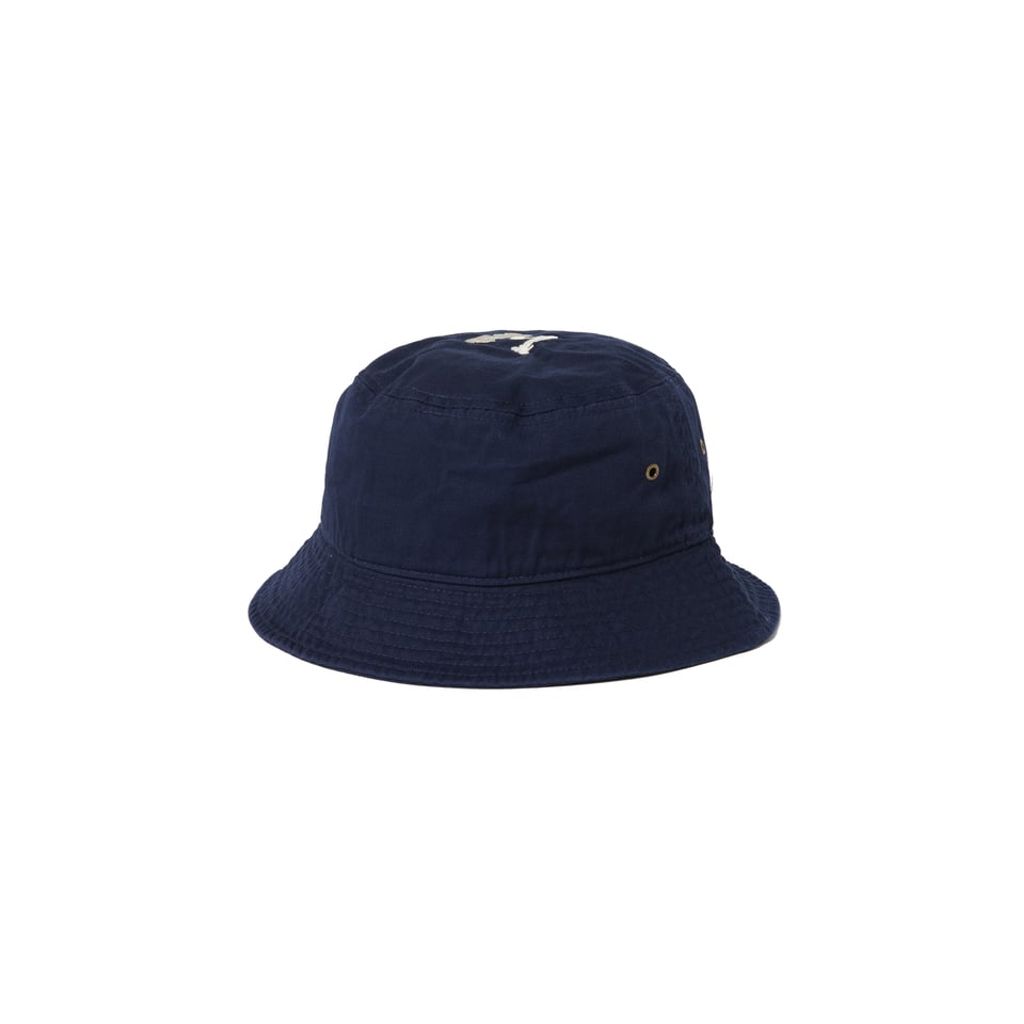 MASSES HAT SHIELD