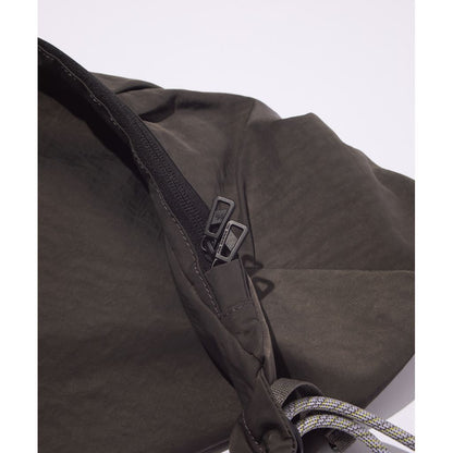 F/CE. TEXTURED TWILL BODY BAG