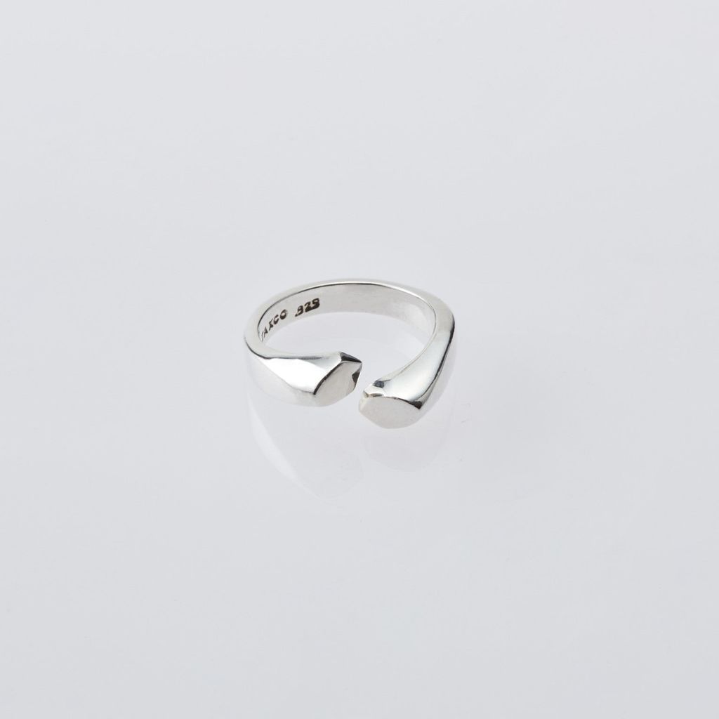XOLO JEWELRY Stem Ring