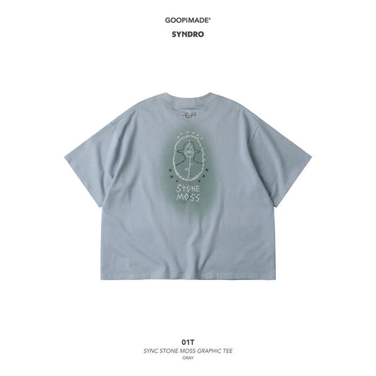 GOOPiMADE 01T-SYNC STONE MOSS GRAPHIC TEE