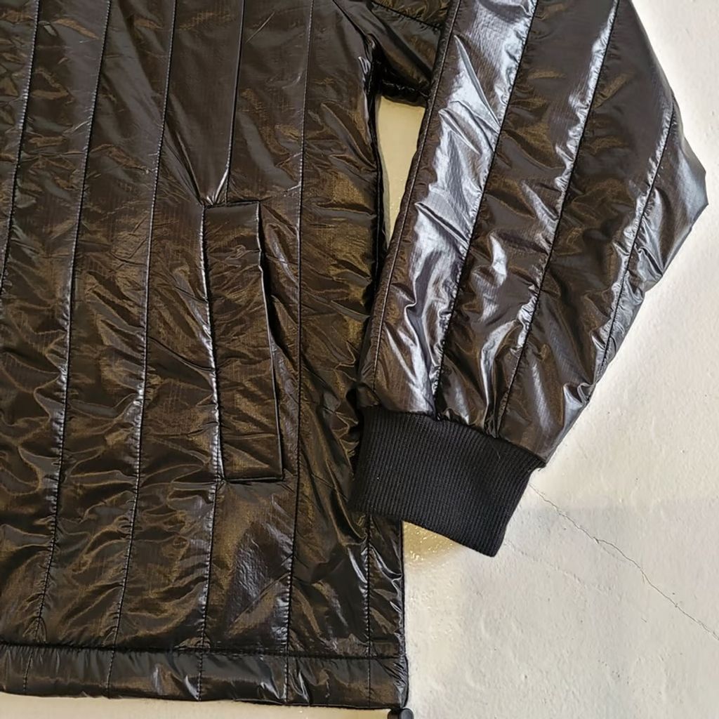 VOO Ost QUILT HOODY - BLACK