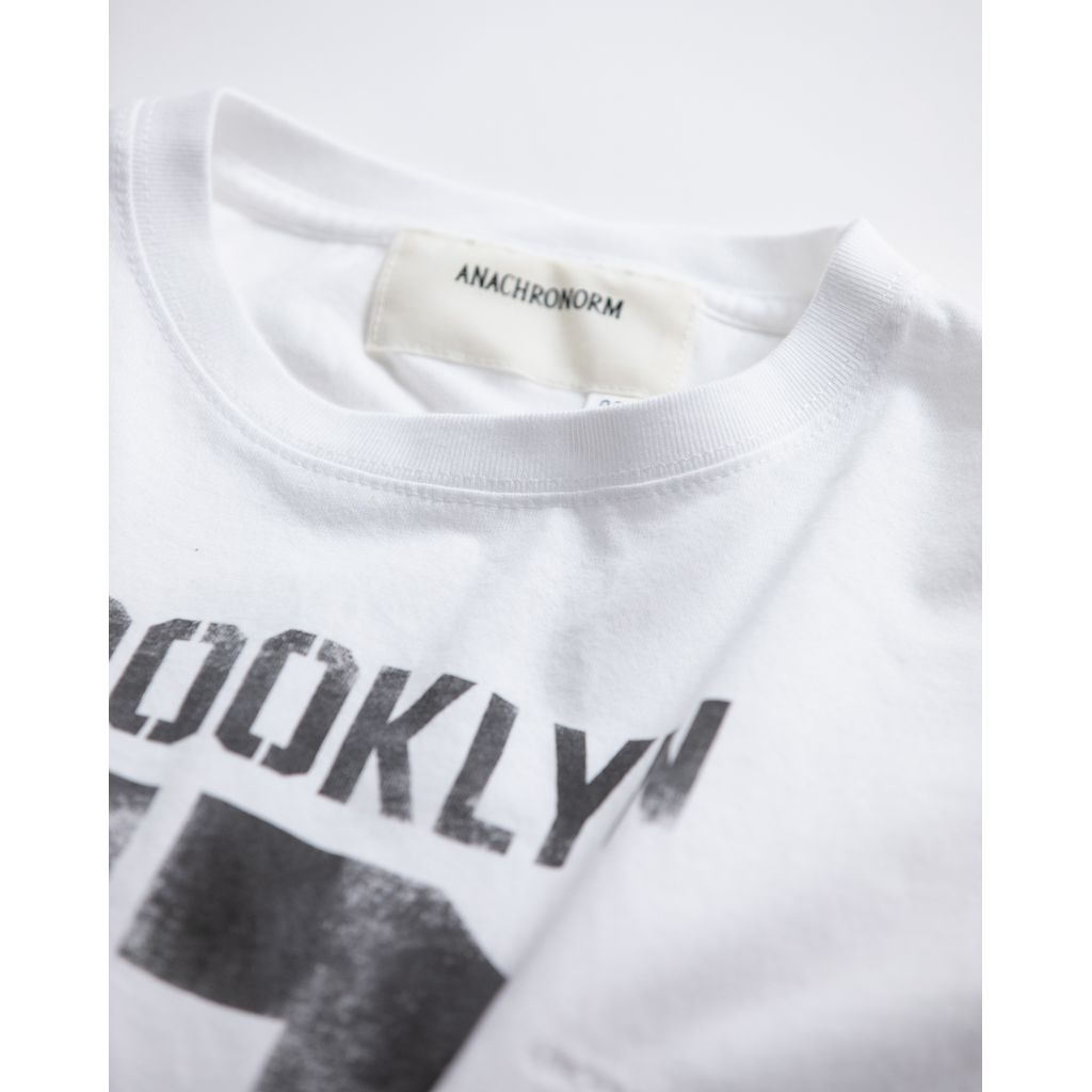 ANACHRONORM BROOKLYN PRINTED S/S T-S