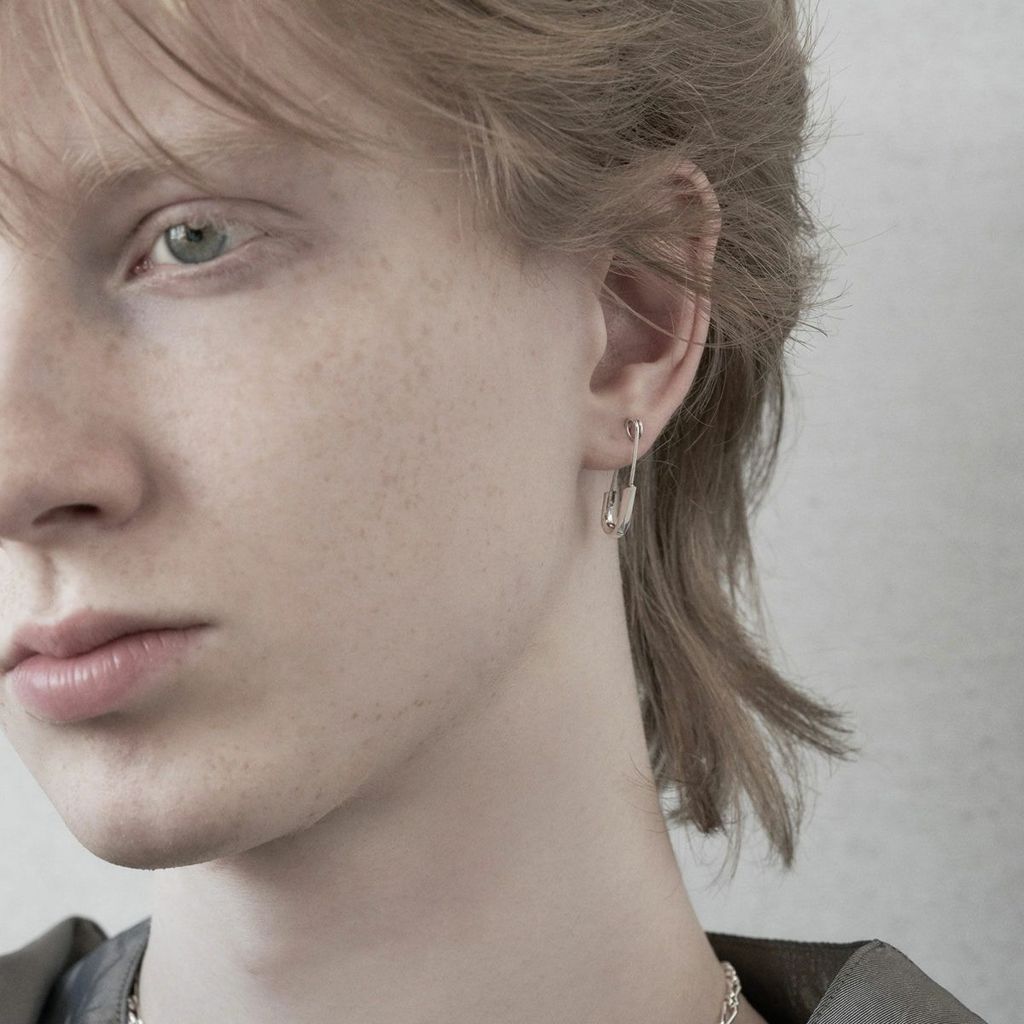 GARNI Safety Pin Pierce – MAROON WEBSTORE