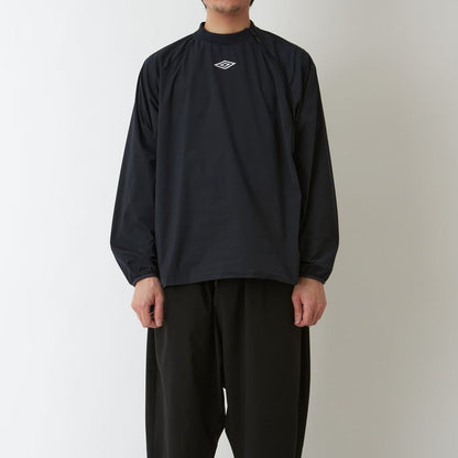 WHITE MOUNTAINEERING WM × UMBRO PULLOVER