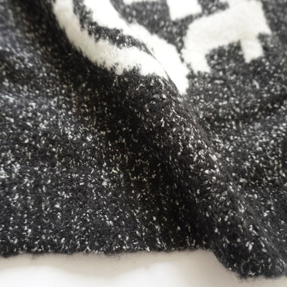 THOMAS MAGPIE  knit “WH@T”