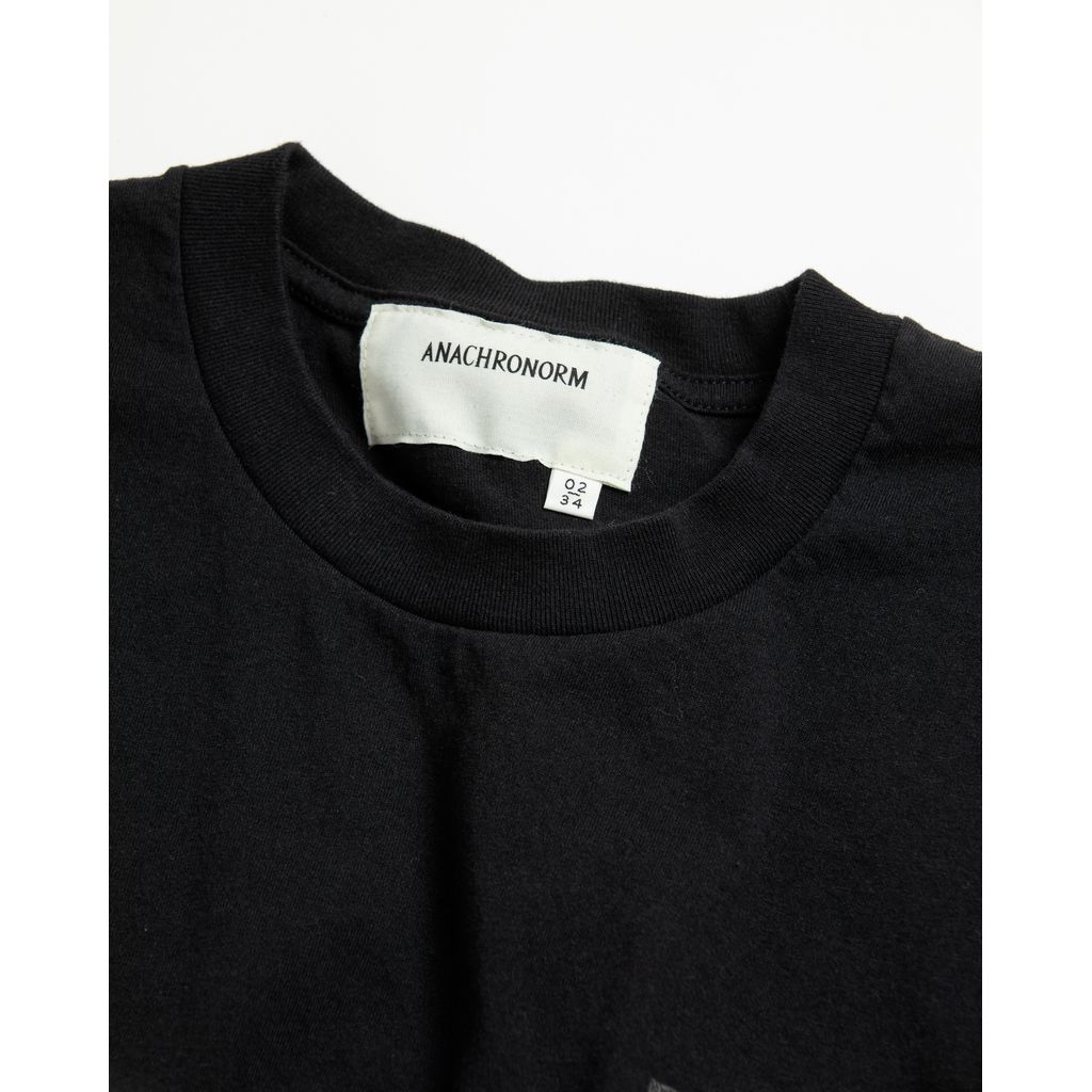 ANACHRONORM STICKER MOTIF PRINTED S/S T-S