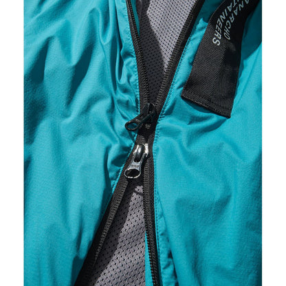 MOUNTAIN RESEARCH ID Vest