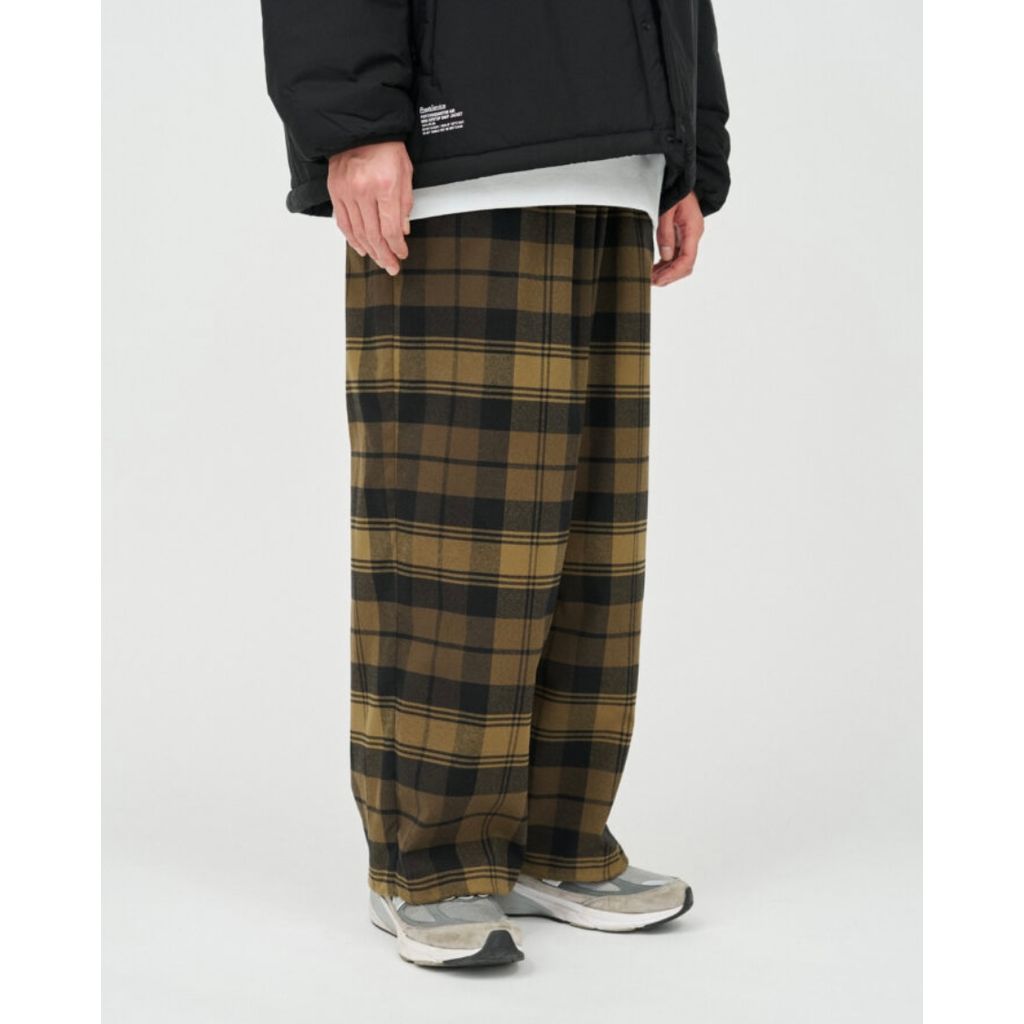 FreshService "FLANNEL CHECK UTILITY OVER PANTS"