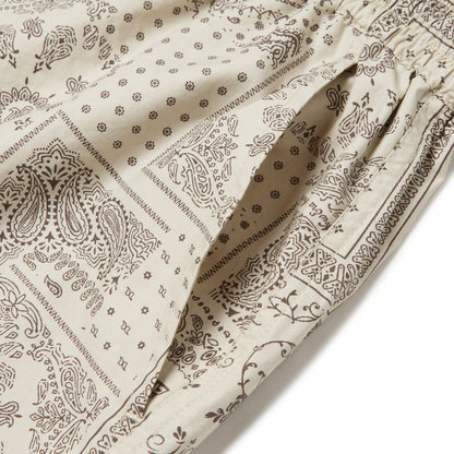 NEW ERA  ウーブン ショートパンツ Floral Paisley ストーン