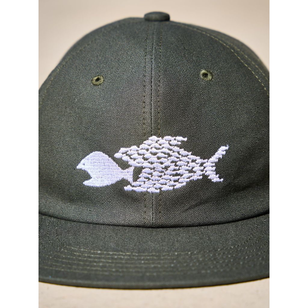 GARBAGE HARD BRIM 6 PANEL CAP LOW (SOLIDARITY)
