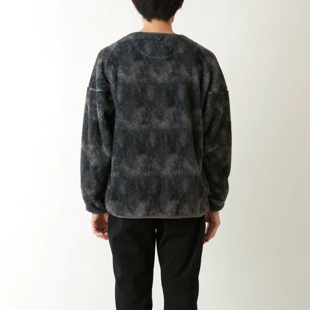 WHITE MOUNTAINEERING ABSTRUCT PATTERN FLEECE BLOUSON