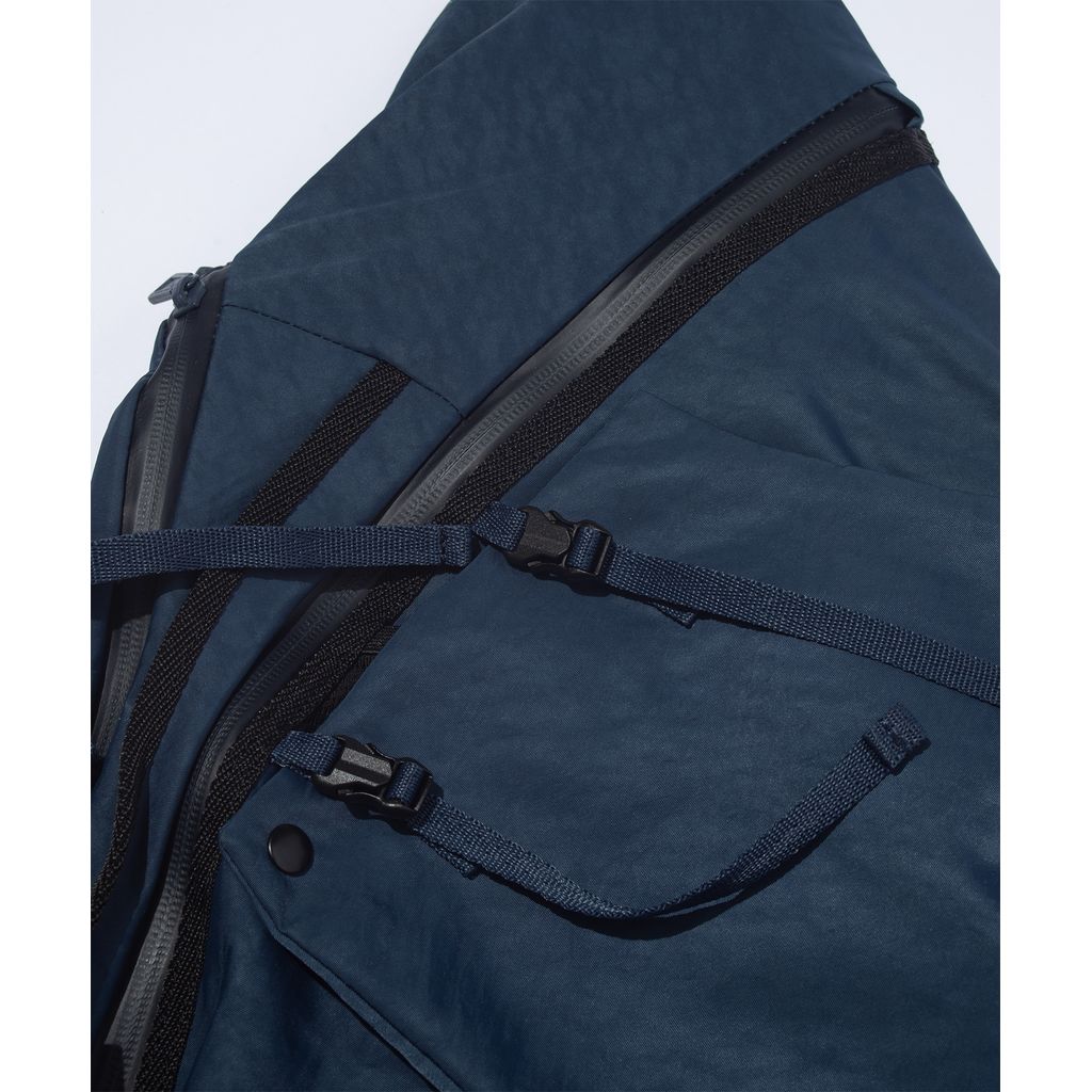 F/CE. TEXTURED TWILL 3 POINTS SLINGER BAG