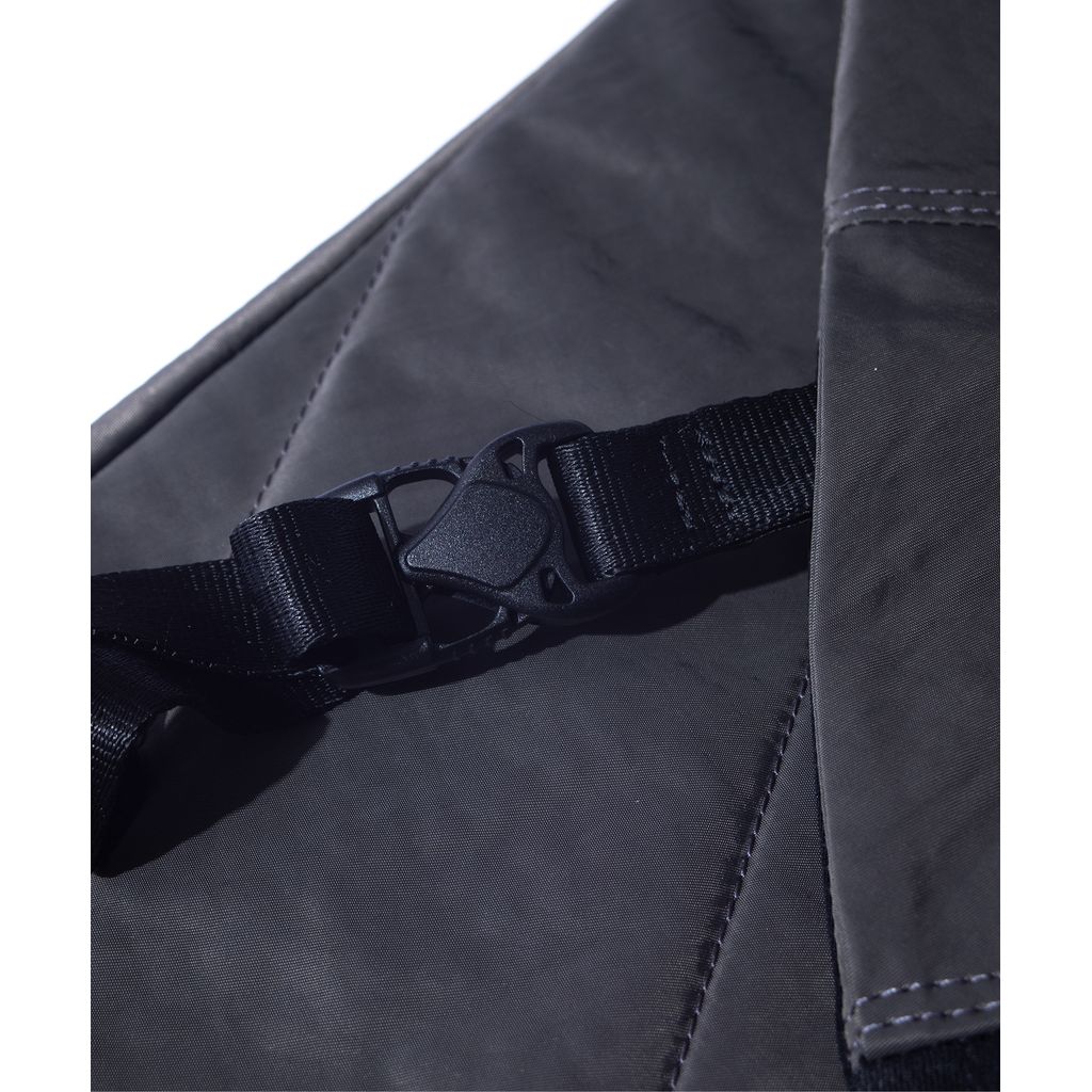 F/CE. TEXTURED TWILL LAYERED SLINGER BAG