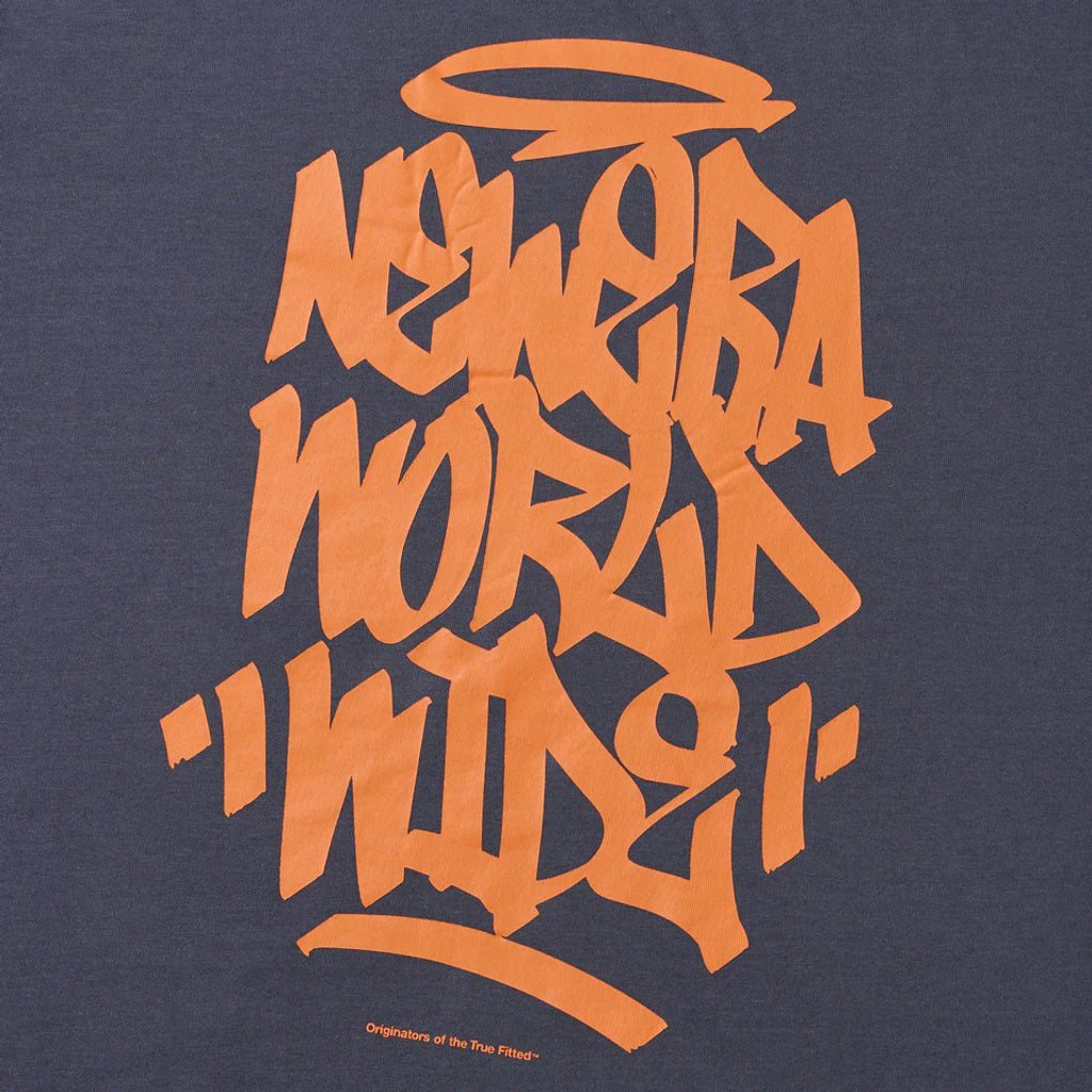 NEW ERA 長袖 オーバーサイズド コットン Tシャツ Tagging スレートグレー