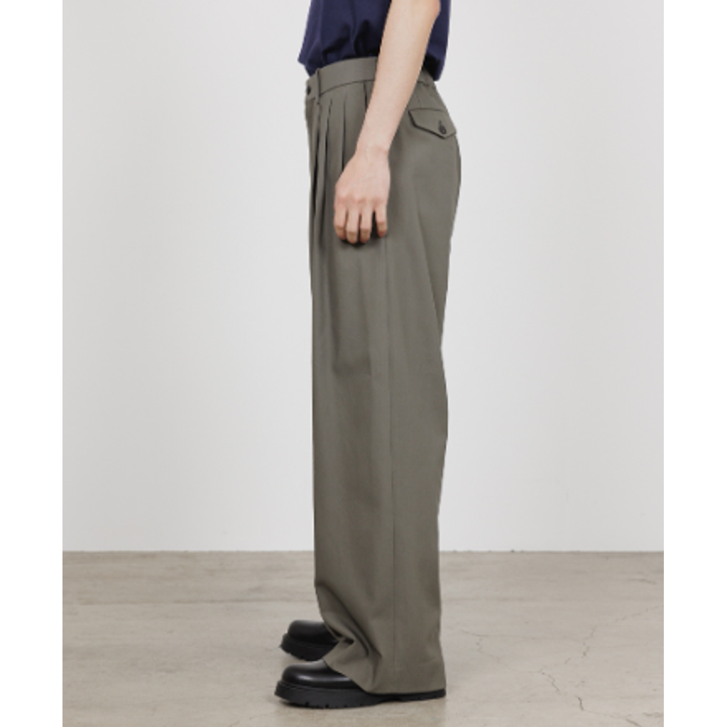【予約商品】MARKAWARE  TRIPLE PLEATED WIDE TROUSERS